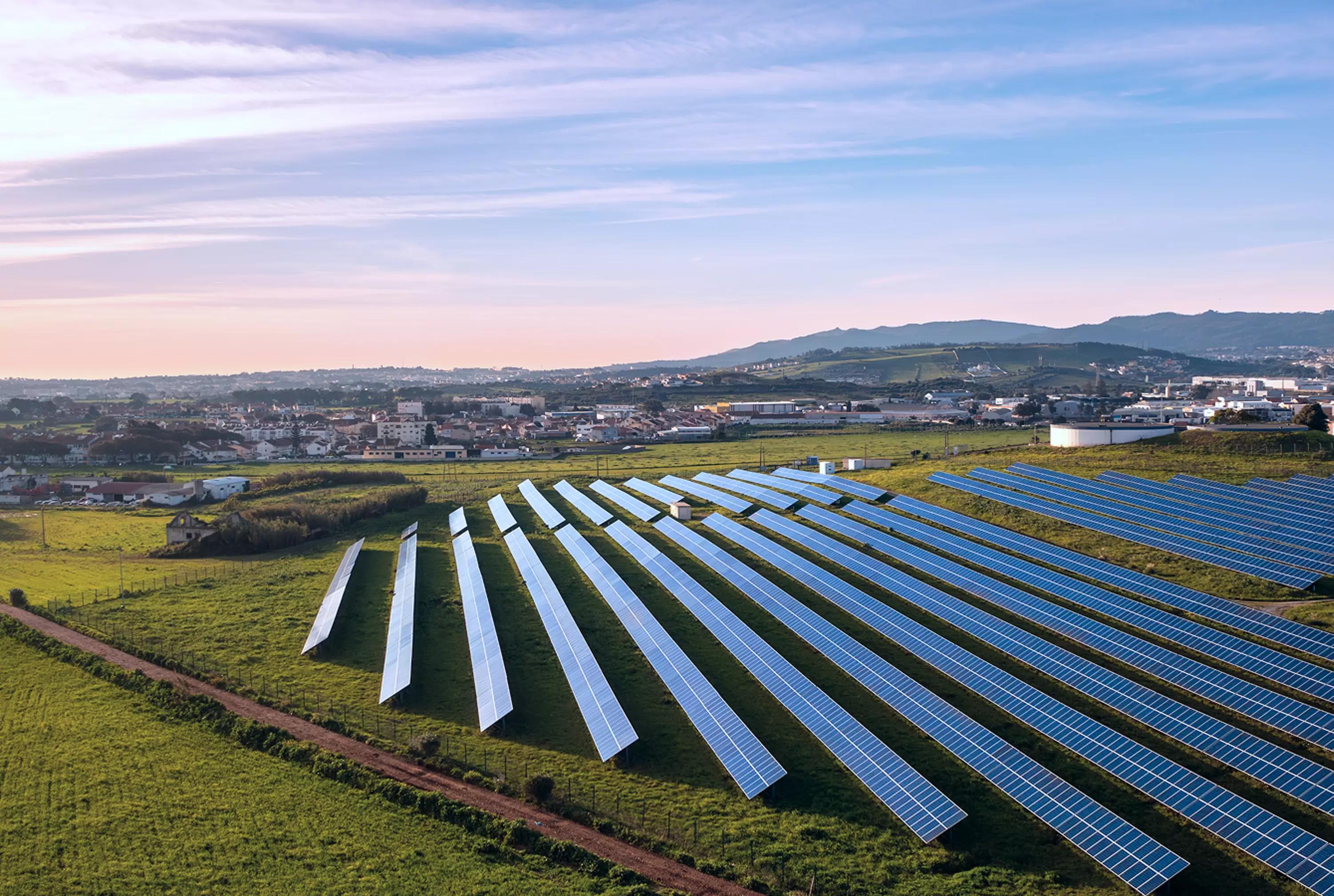 European Heatwave Drives Up Electricity Prices, Increasing Market Volatility